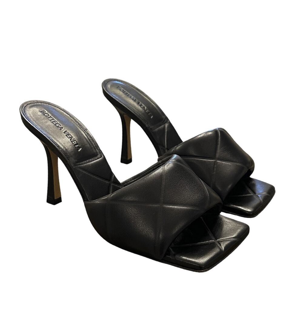 Bottega Veneta Black Nappa Maxi Intrecciato Lido Mule Heels Sandals 37.5